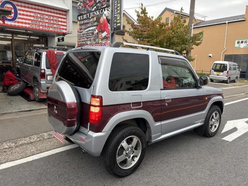 PAJERO MINI