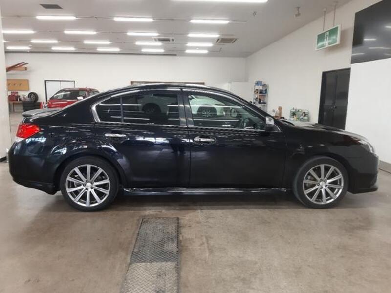 LEGACY B4