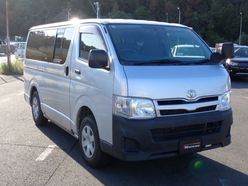 HIACE VAN