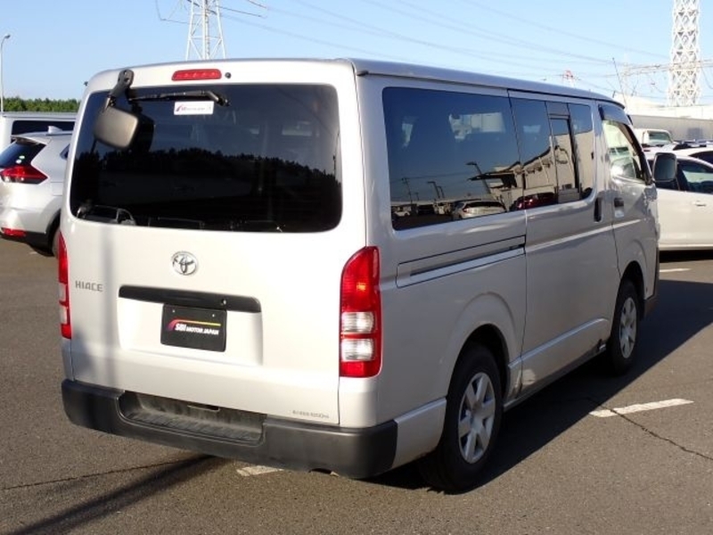HIACE VAN
