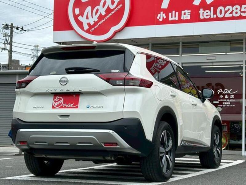 X-TRAIL