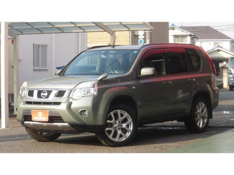 X-TRAIL