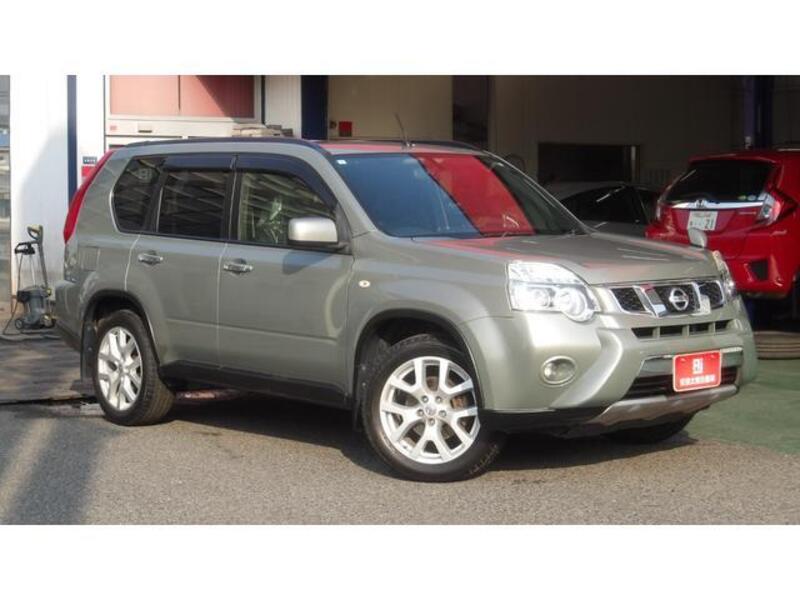 X-TRAIL