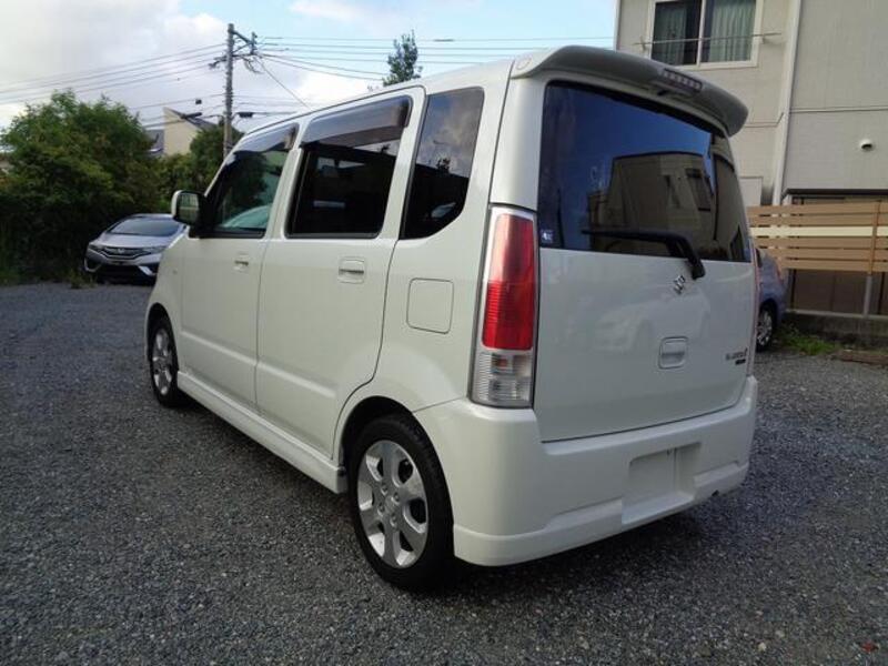 WAGON R