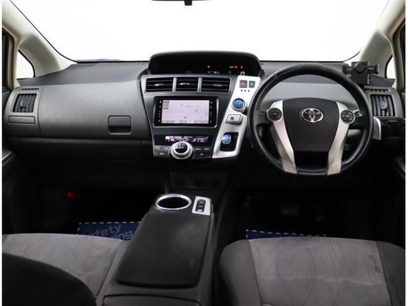 PRIUS ALPHA