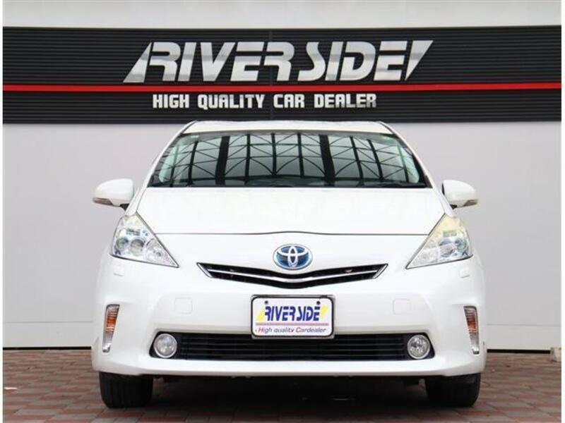 PRIUS ALPHA