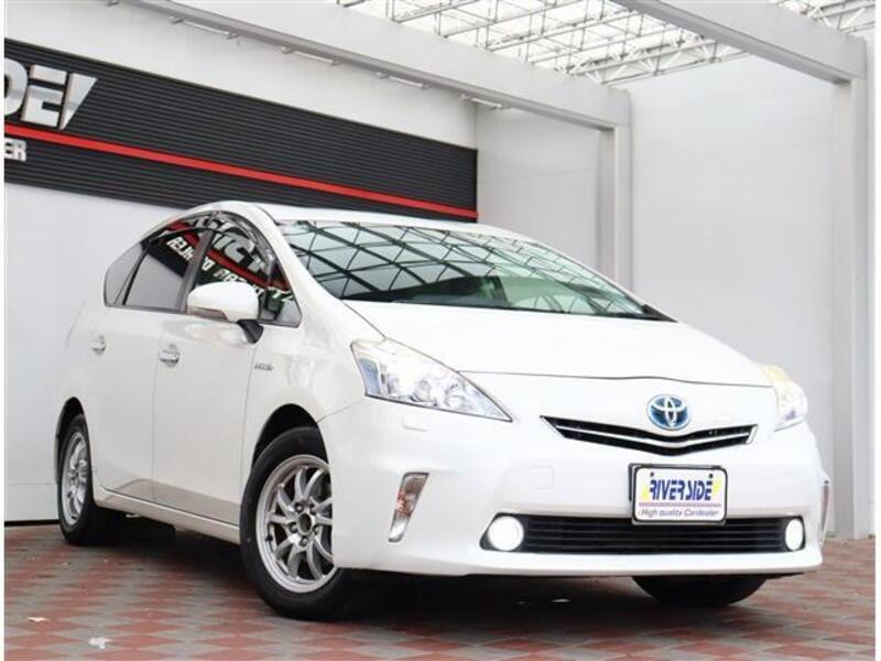 PRIUS ALPHA