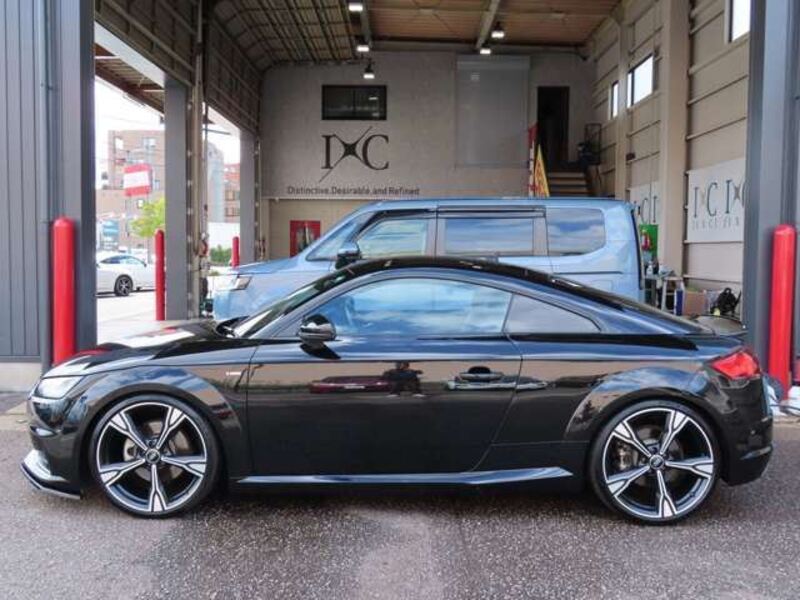 TT
