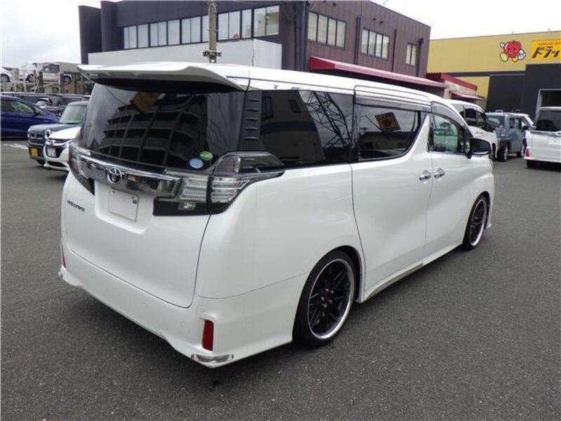 VELLFIRE