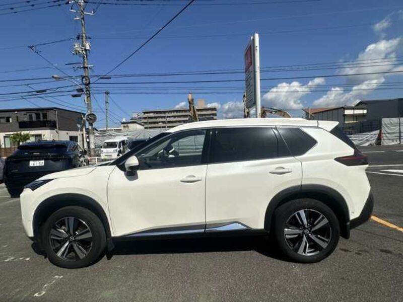 X-TRAIL
