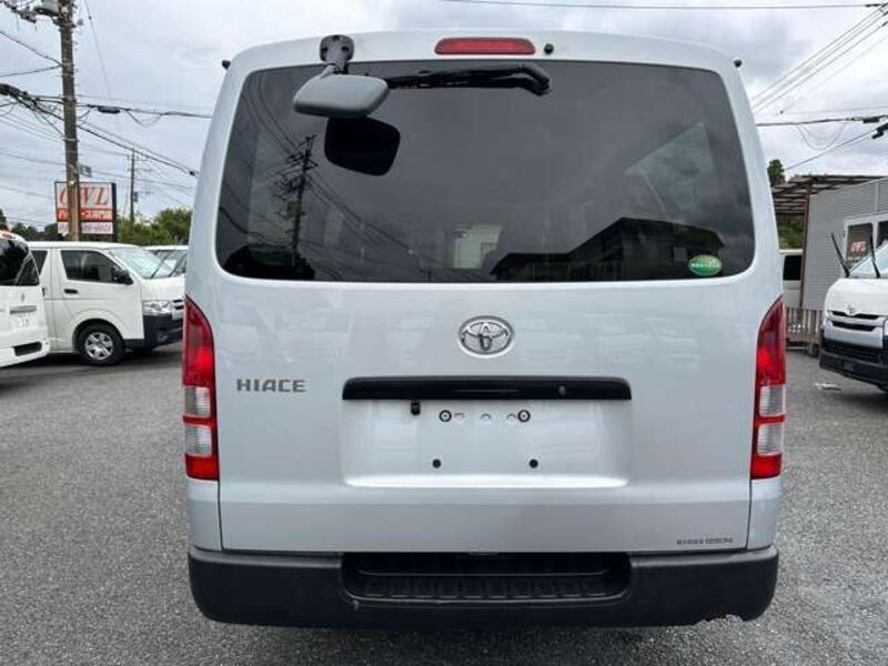 HIACE VAN