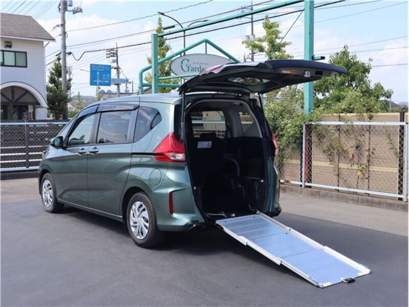 HONDA FREED+