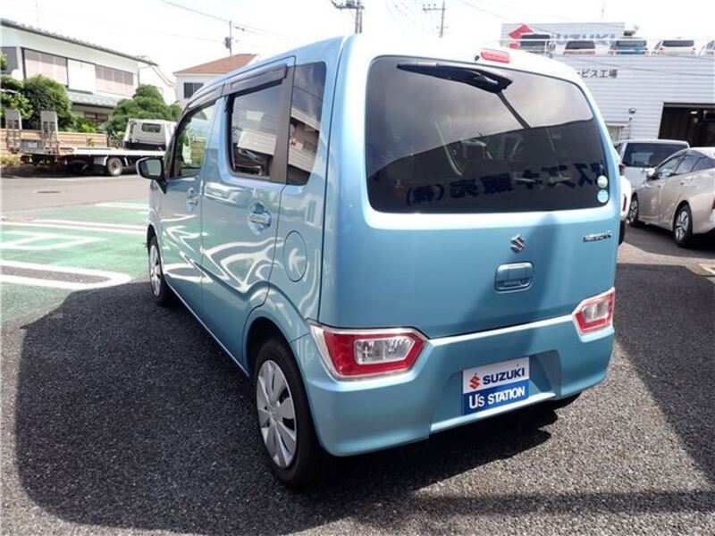WAGON R