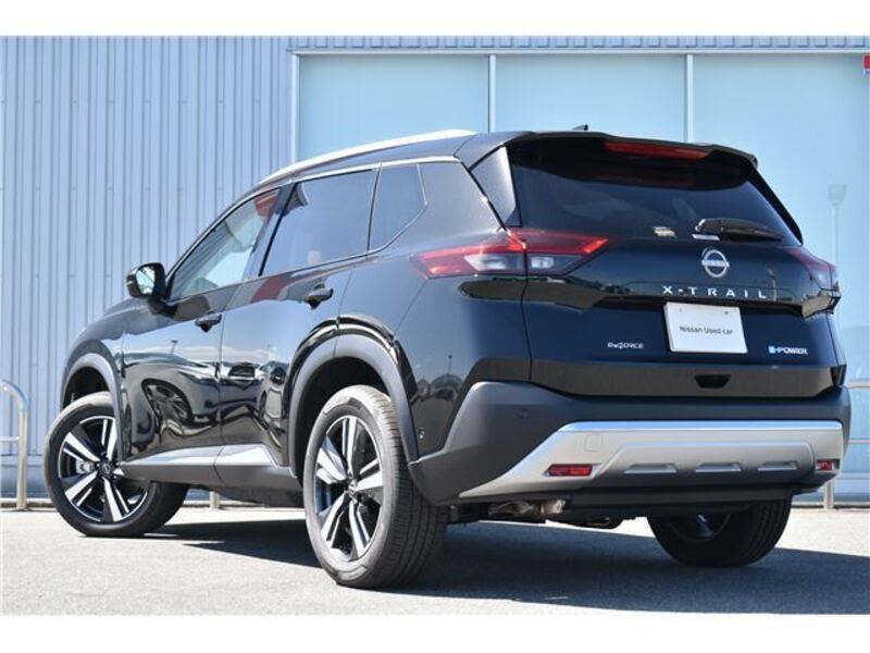 X-TRAIL