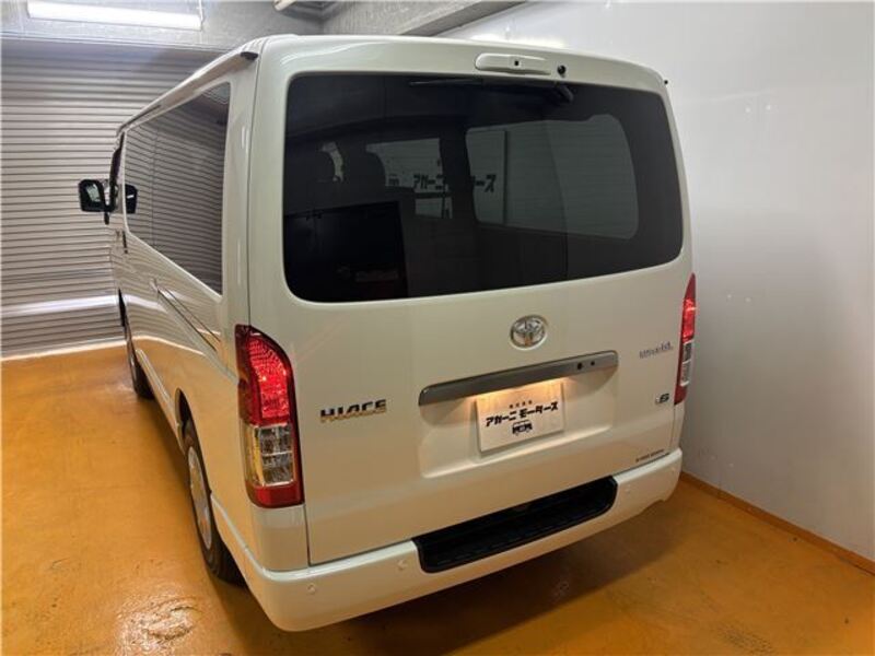 HIACE