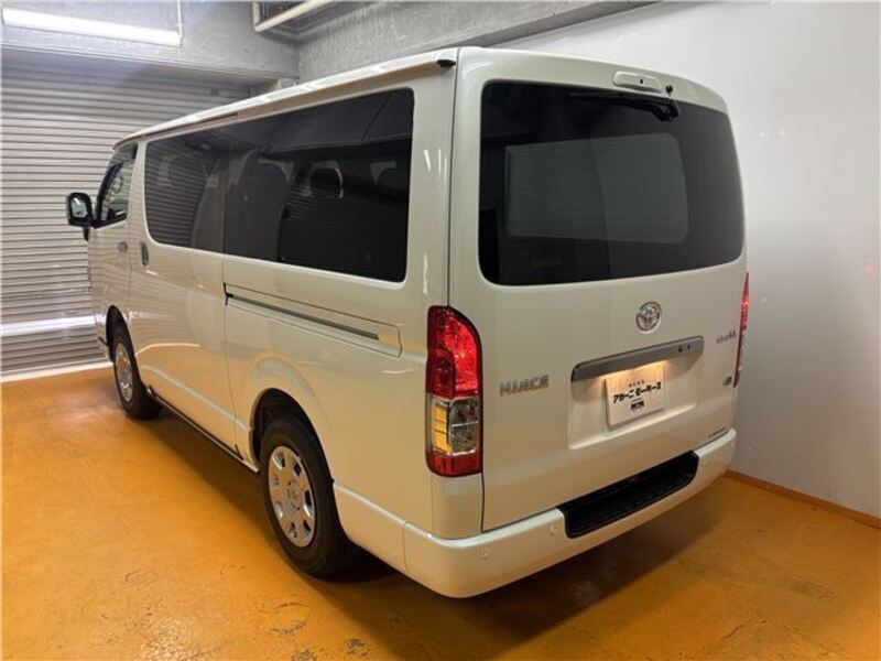 HIACE