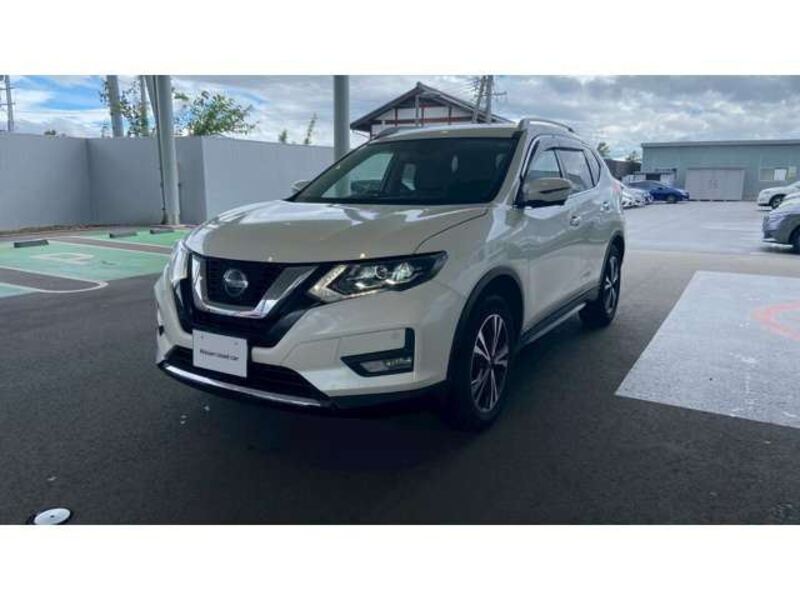 X-TRAIL