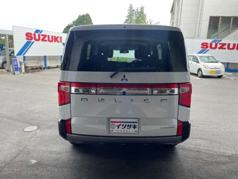 DELICA D5