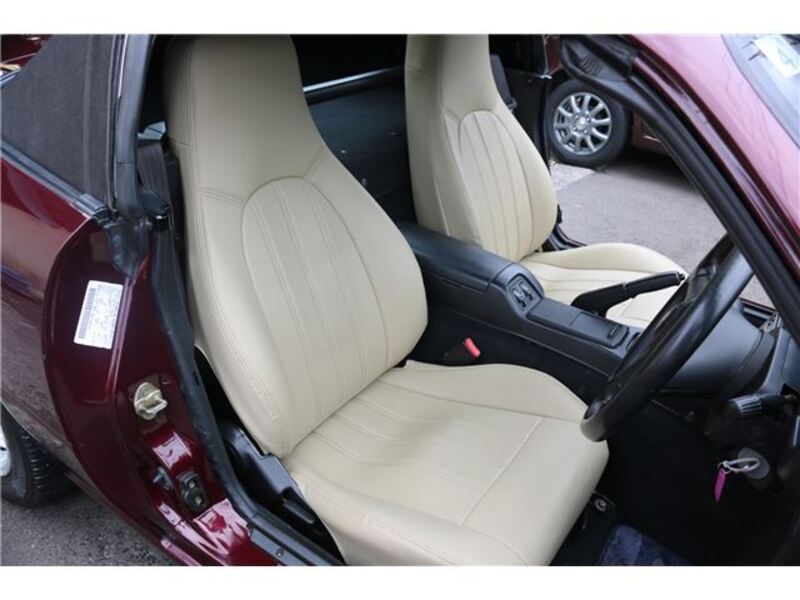 EUNOS ROADSTER