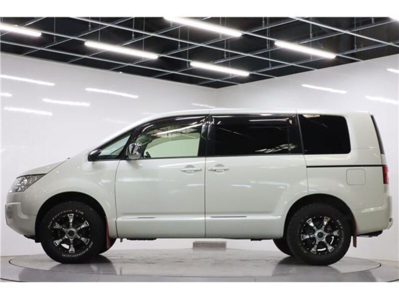 DELICA D5