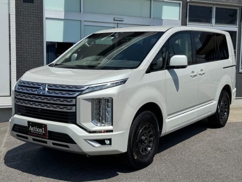 MITSUBISHI DELICA D5