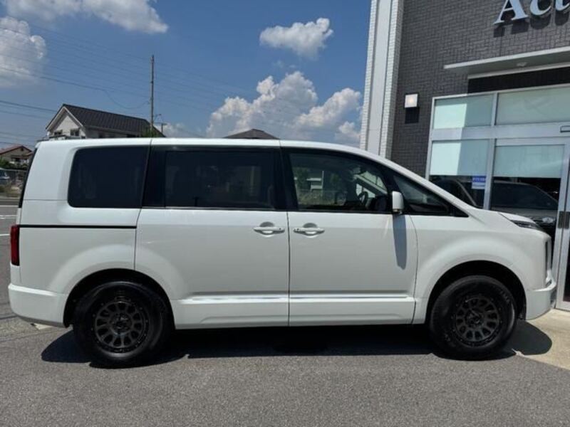 DELICA D5
