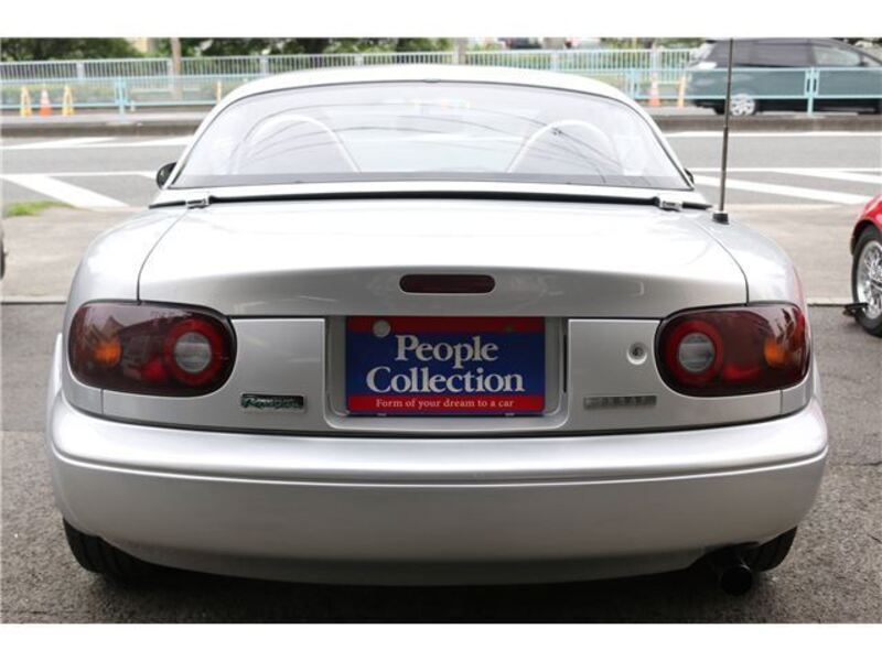 EUNOS ROADSTER