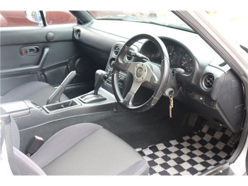 EUNOS ROADSTER