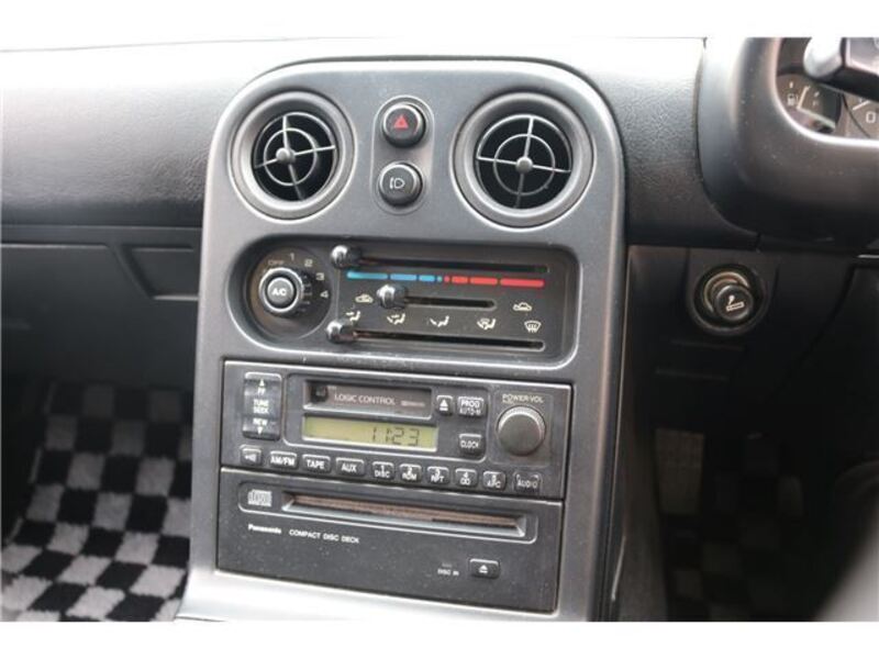 EUNOS ROADSTER