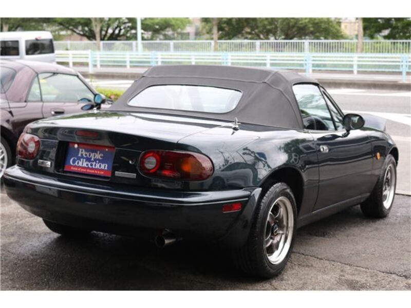 EUNOS ROADSTER