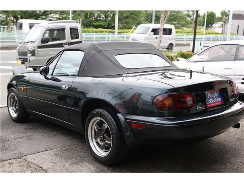 EUNOS ROADSTER