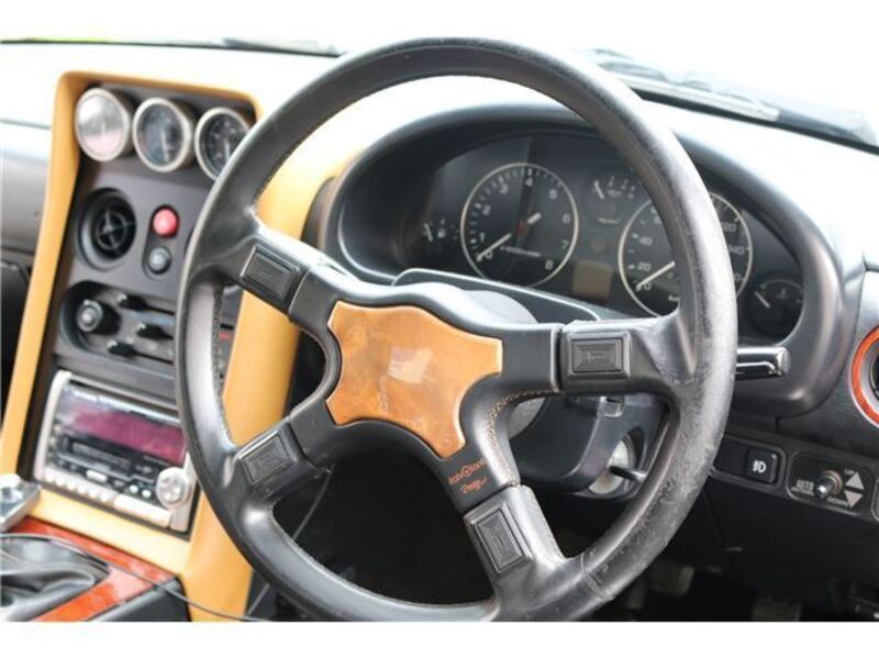 EUNOS ROADSTER