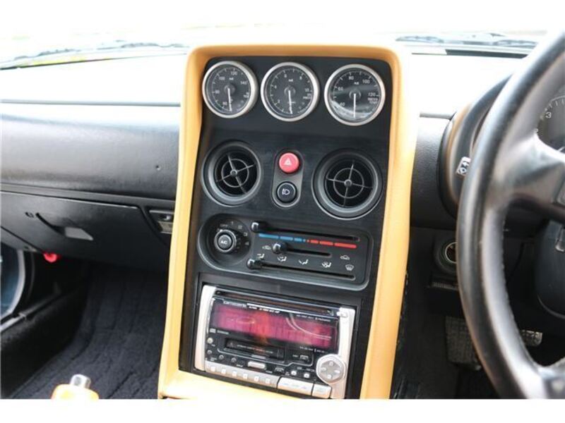 EUNOS ROADSTER
