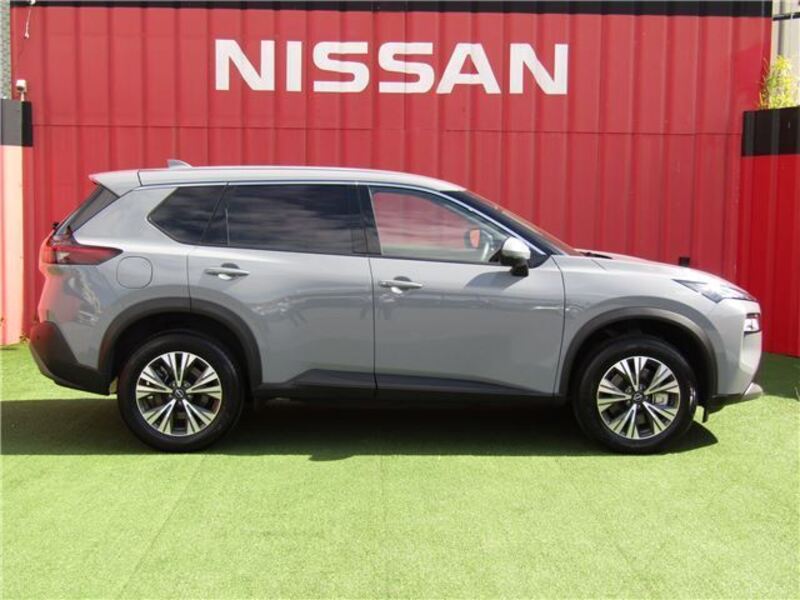 X-TRAIL