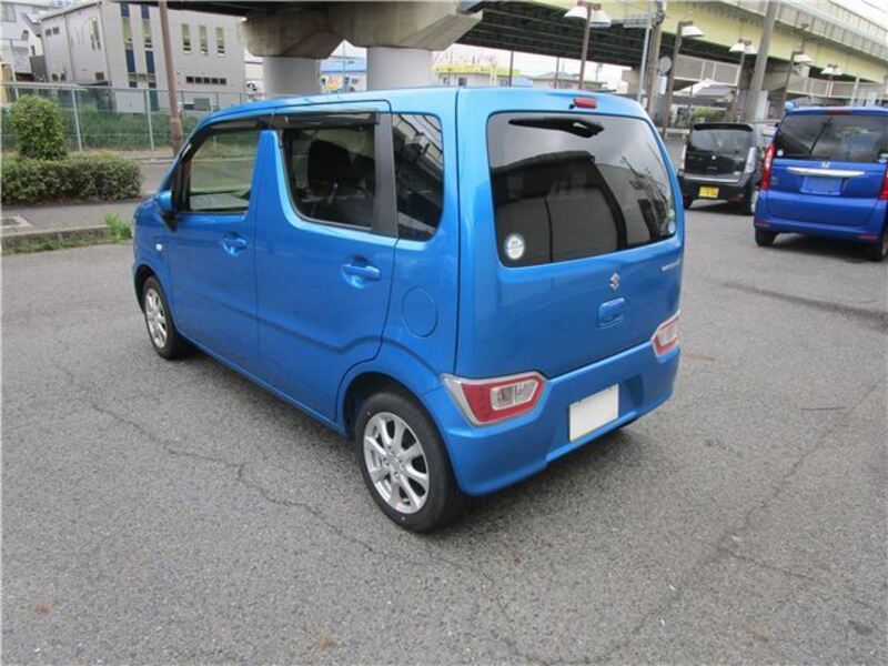 WAGON R
