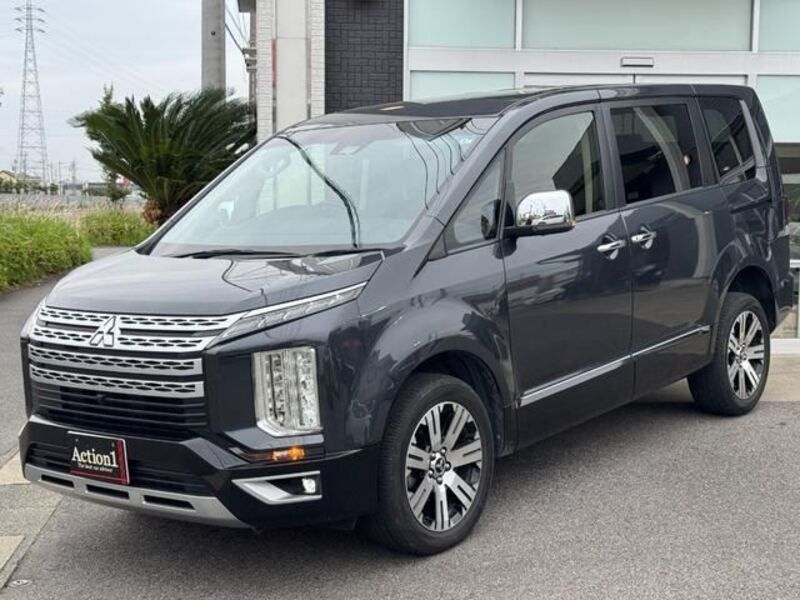 MITSUBISHI DELICA D5