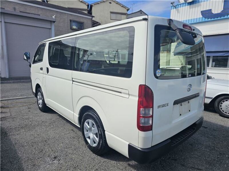 HIACE VAN