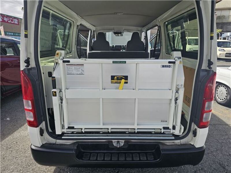 HIACE VAN
