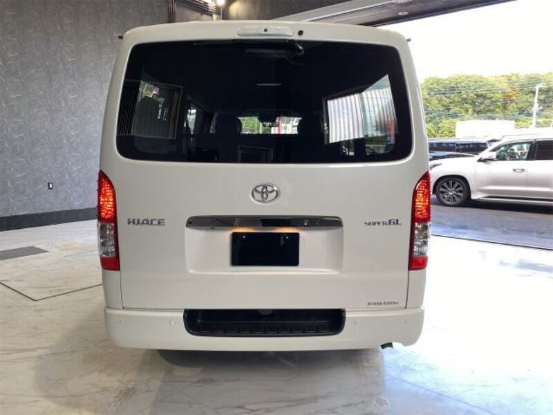 HIACE VAN