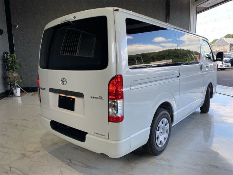 HIACE VAN
