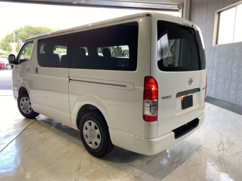 HIACE VAN