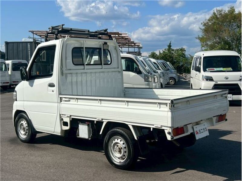MINICAB TRUCK