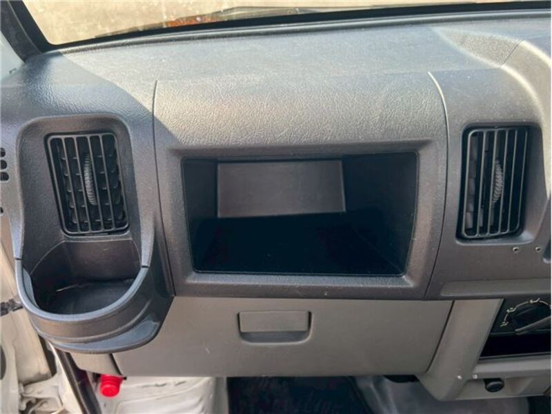 MINICAB TRUCK