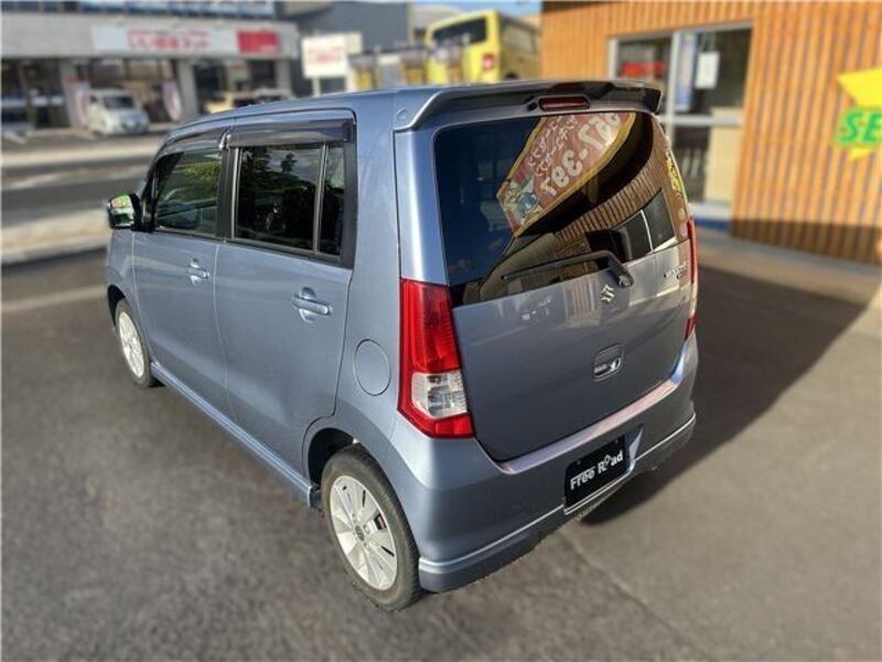WAGON R