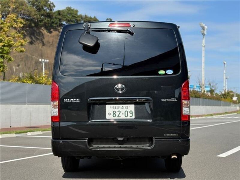 HIACE VAN