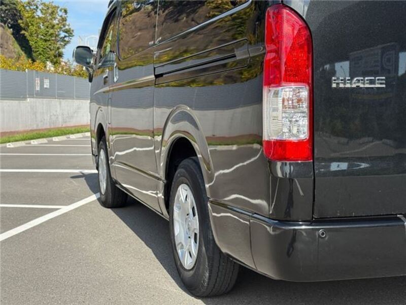 HIACE VAN