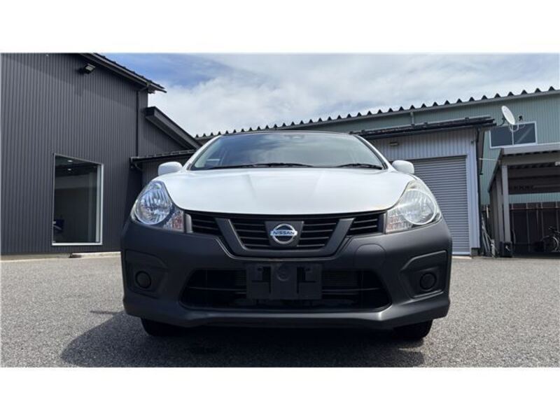 NISSAN AD