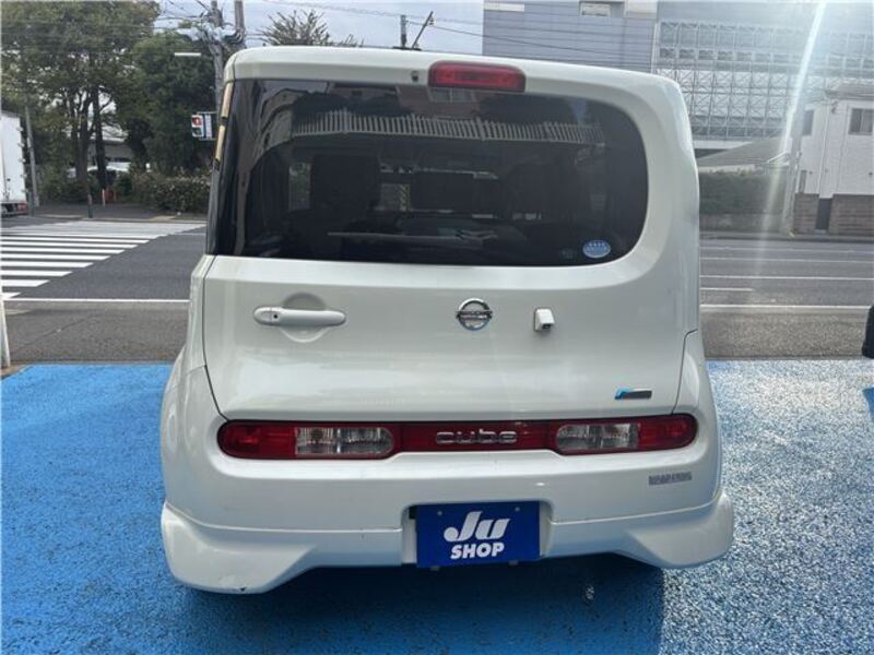 CUBE