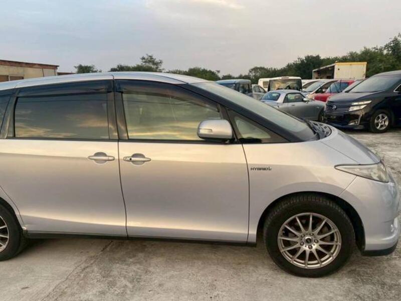 ESTIMA HYBRID