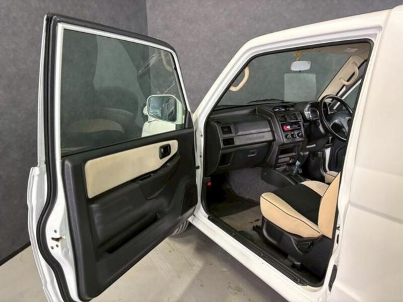 PAJERO MINI